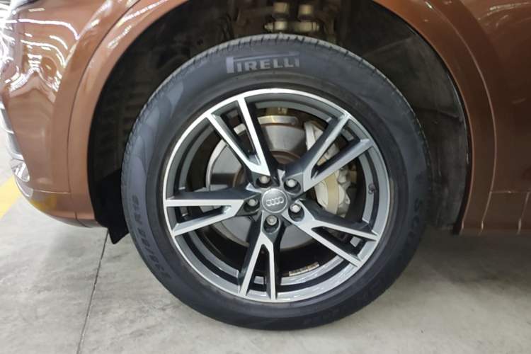 Used Audi Q5L 2018 40 TFSI Prestige Fashion Edition China V Left Front Wheel Hub
