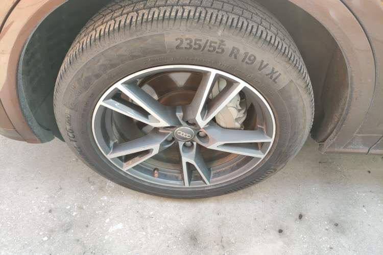 Used Audi Q5L 2018 40 TFSI Prestige Fashion Edition China V Left Front Wheel Hub