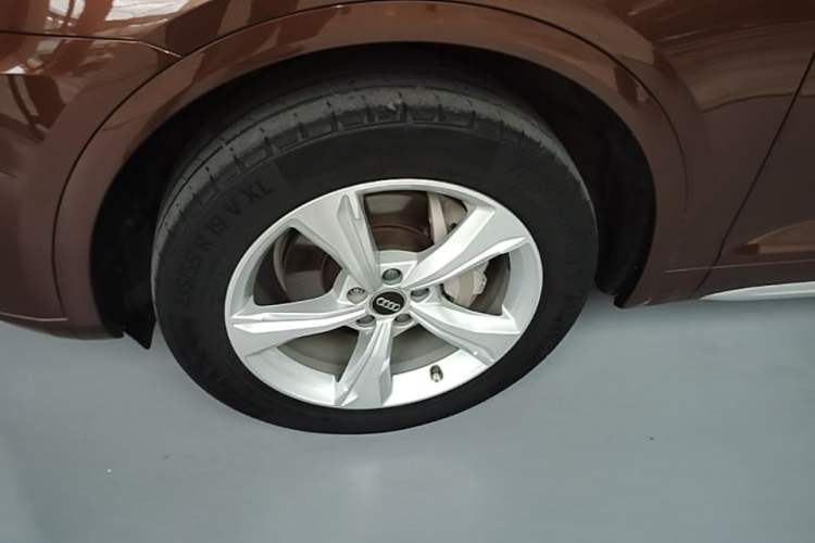 Used Audi Q5L 2018 40 TFSI Prestige Edition China V Left Front Wheel Hub