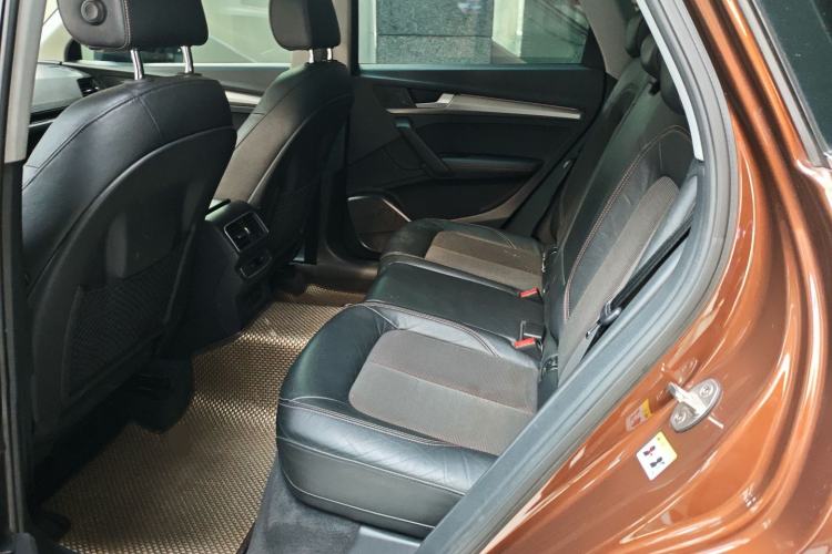 Used Audi Q5L 2018 45 TFSI Prestige Fashion Edition China V Emission Standard Left Rear Seat