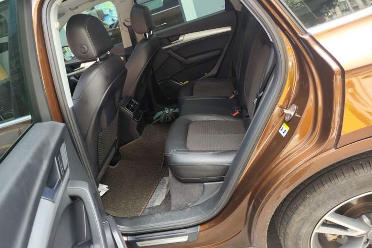 Used Audi Q5L 2018 40 TFSI Prestige Fashion Edition China V Left Rear Seat