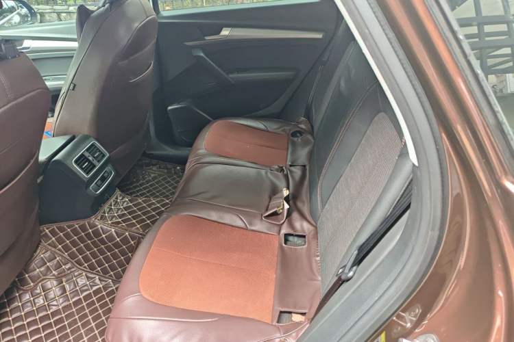 Used Audi Q5L 2018 45 TFSI Prestige Fashion Edition China V Emission Standard Left Rear Seat