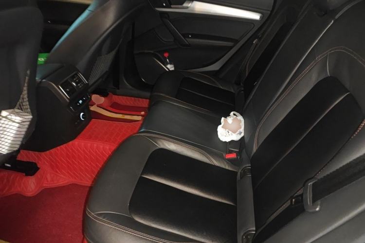 Used Audi Q5L 2018 40 TFSI Prestige Fashion Edition China V Left Rear Seat