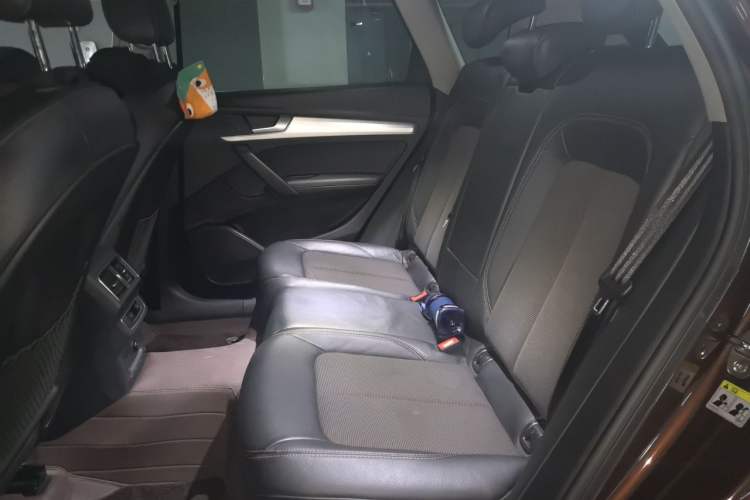 Used Audi Q5L 2018 40 TFSI Prestige Fashion Edition China V Left Rear Seat