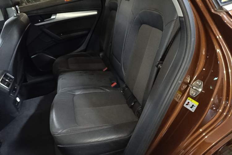 Used Audi Q5L 2018 40 TFSI Prestige Fashion Edition China V Left Rear Seat