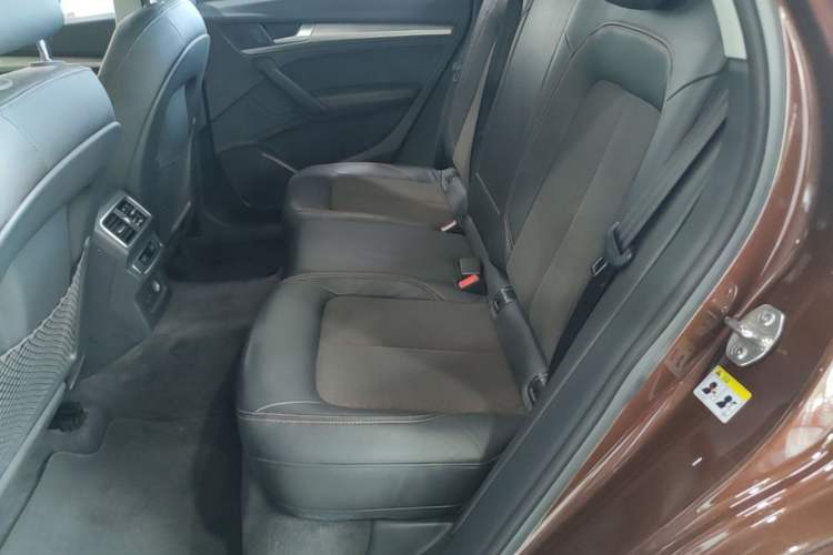 Used Audi Q5L 2018 45 TFSI Prestige Fashion Edition China V Emission Standard Left Rear Seat