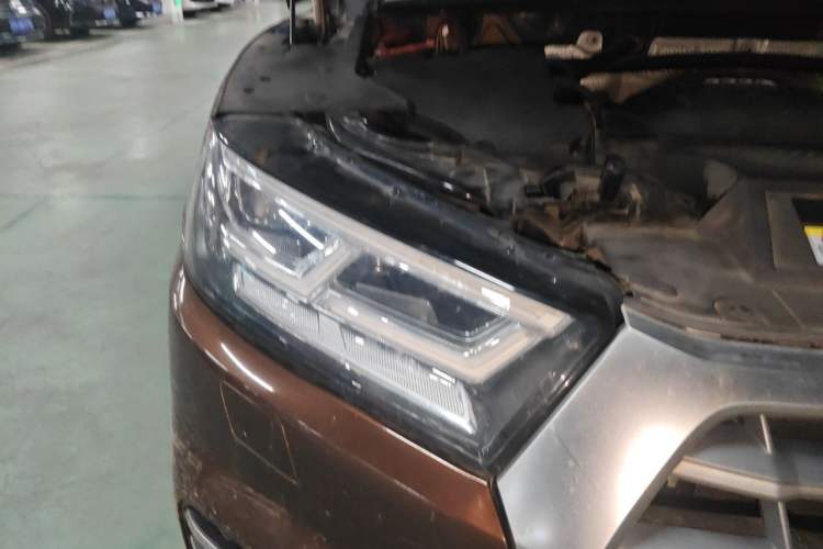 Used Audi Q5L 2018 40 TFSI Prestige Fashion Edition China V Right Front Headlight