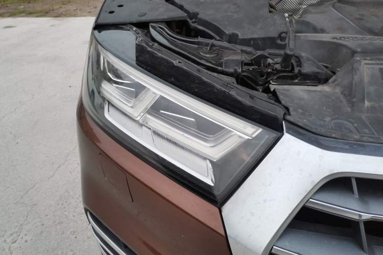 Used Audi Q5L 2018 40 TFSI Prestige Fashion Edition China V Right Front Headlight