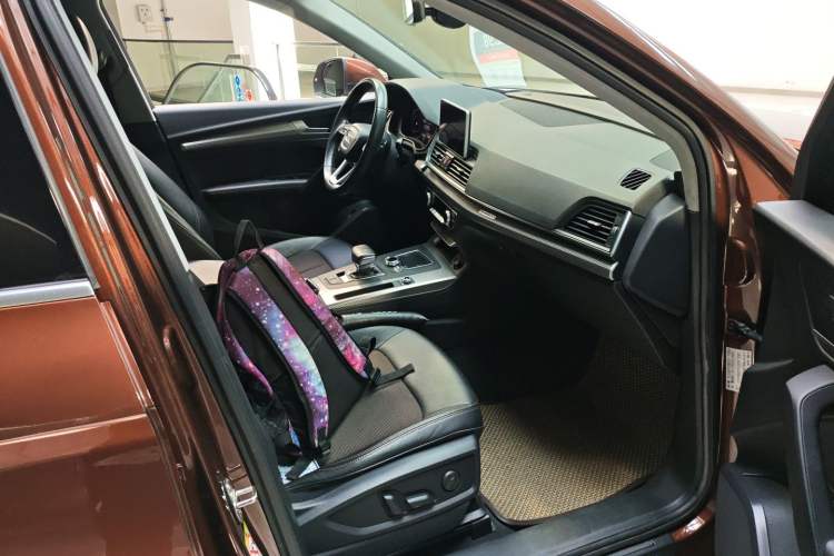 Used Audi Q5L 2018 45 TFSI Prestige Fashion Edition China V Emission Standard Right Front Seat