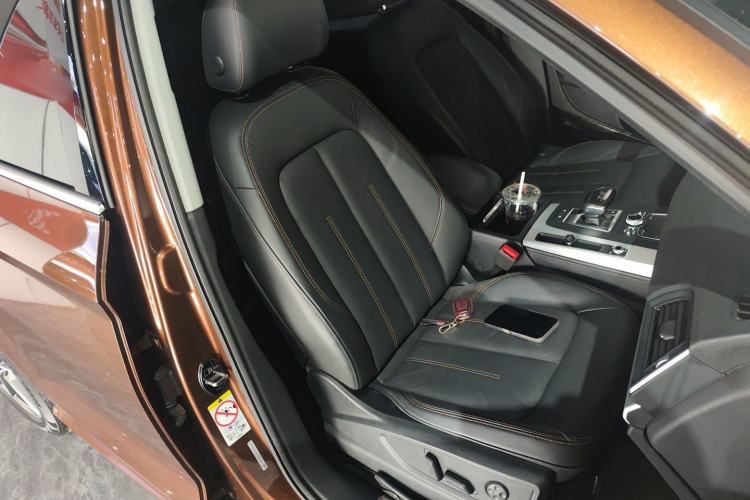Used Audi Q5L 2018 40 TFSI Prestige Fashion Edition China V Right Front Seat