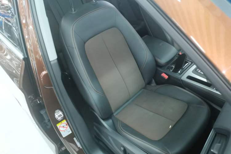 Used Audi Q5L 2018 45 TFSI Prestige Fashion Edition China V Emission Standard Right Front Seat