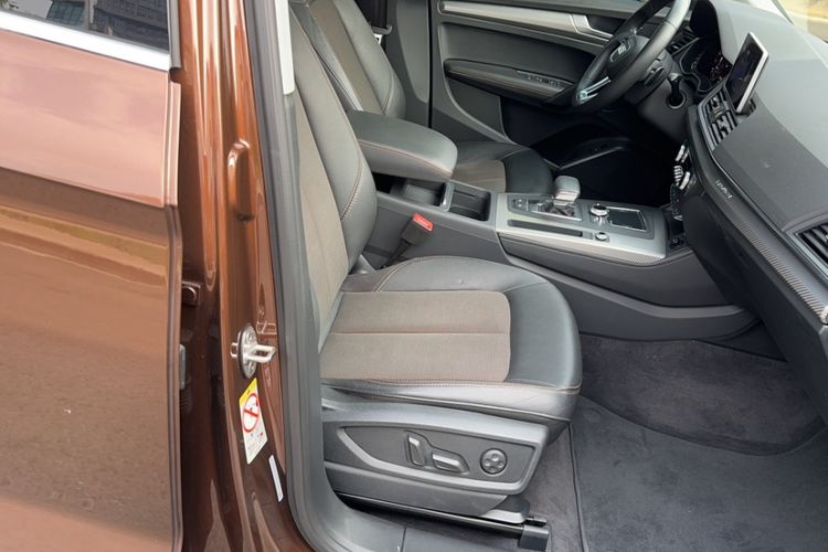 Used Audi Q5L 2018 45 TFSI Prestige Fashion Edition China V Emission Standard Right Front Seat