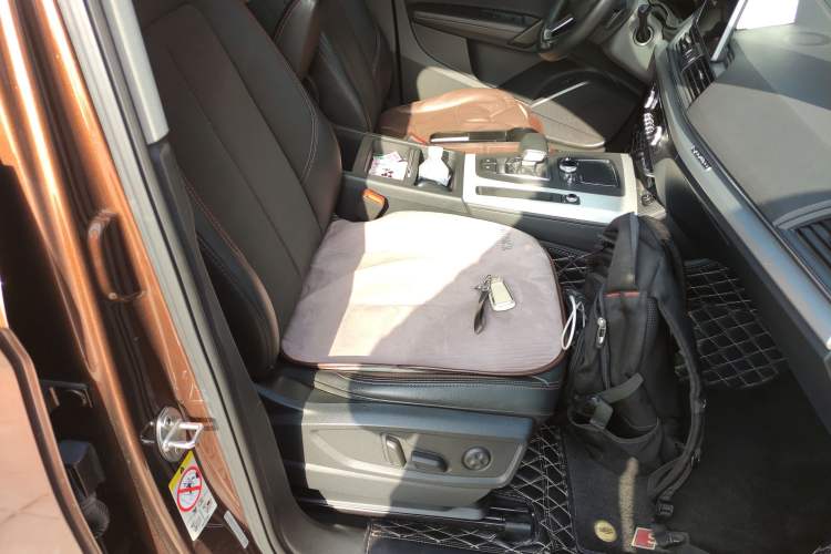 Used Audi Q5L 2018 40 TFSI Prestige Fashion Edition China V Right Front Seat