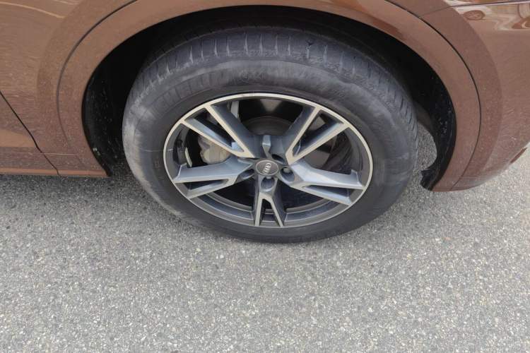 Used Audi Q5L 2018 45 TFSI Prestige Fashion Edition China V Emission Standard Right Front Wheel Hub