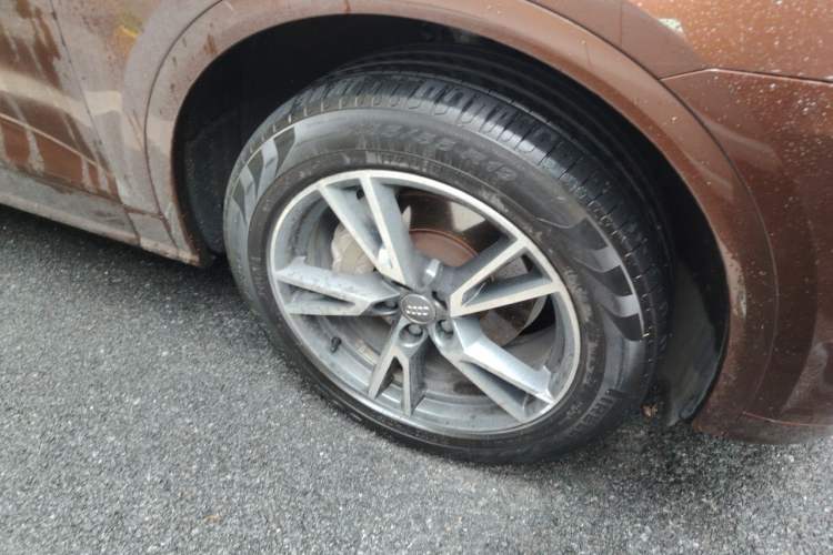 Used Audi Q5L 2018 40 TFSI Prestige Fashion Edition China VI Right Front Wheel Hub