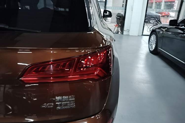 Used Audi Q5L 2018 40 TFSI Prestige Edition China V Right Rear Taillight