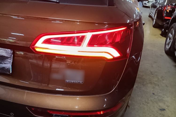 Used Audi Q5L 2018 40 TFSI Prestige Fashion Edition China V Right Rear Taillight