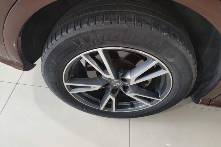 Used Audi Q5L 2018 45 TFSI Prestige Fashion Edition China V Emission Standard Right Rear Wheel Hub