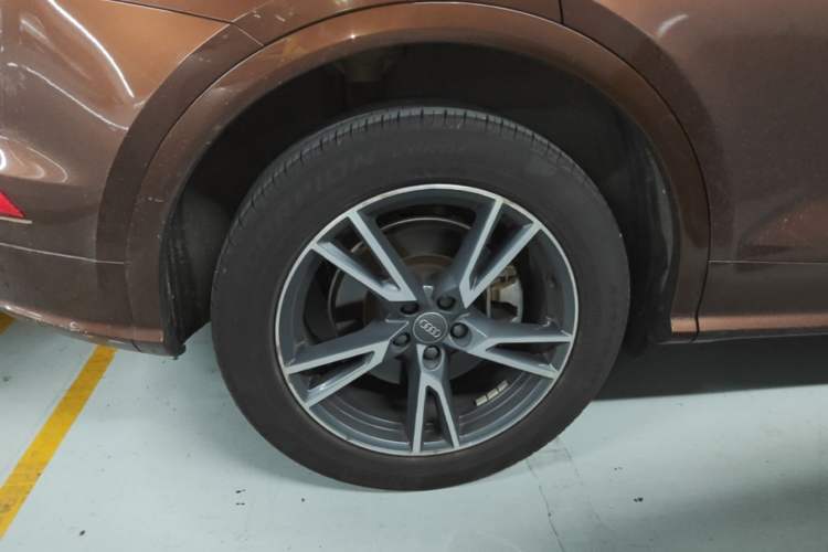 Used Audi Q5L 2018 45 TFSI Prestige Fashion Edition China VI Emission Standard Right Rear Wheel Hub