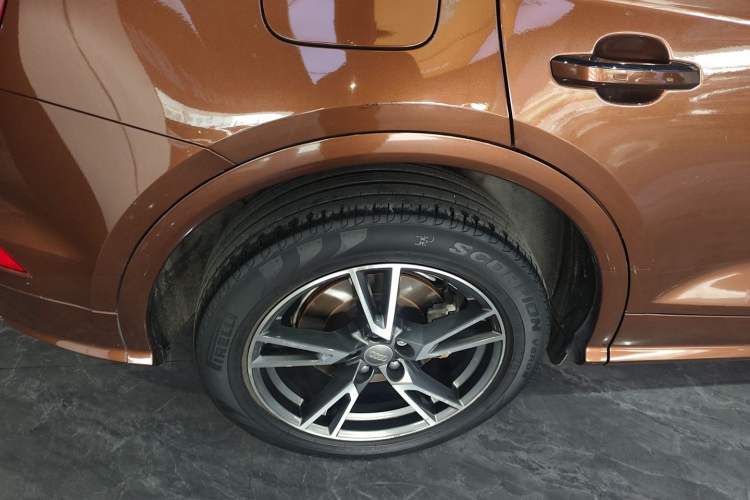 Used Audi Q5L 2018 40 TFSI Prestige Fashion Edition China V Right Rear Wheel Hub