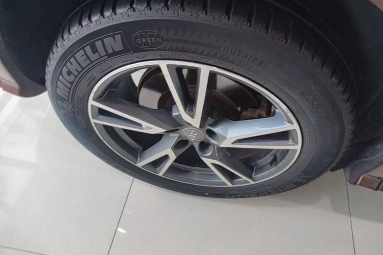 Used Audi Q5L 2018 45 TFSI Prestige Fashion Edition China V Emission Standard Right Rear Wheel Hub