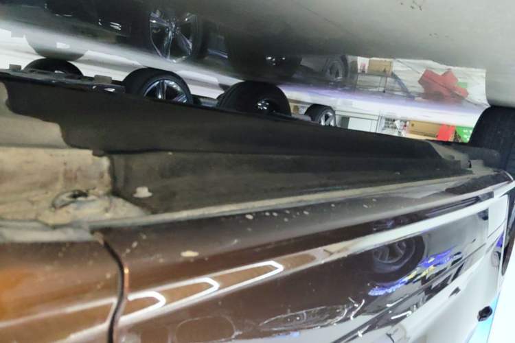 Used Audi Q5L 2018 40 TFSI Prestige Fashion Edition China V Right Side Sill
