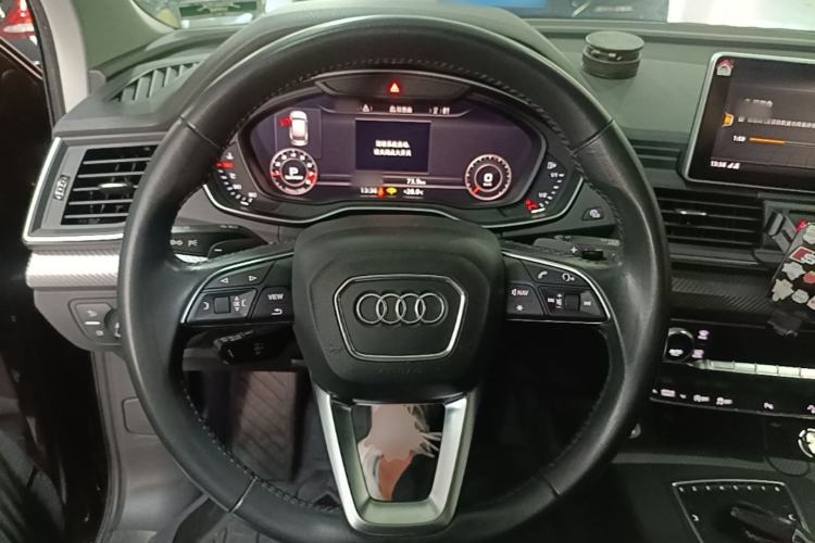 Used Audi Q5L 2018 45 TFSI Prestige Fashion Edition China V Emission Standard Steering Wheel