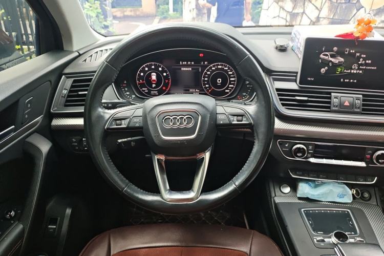 Used Audi Q5L 2018 45 TFSI Prestige Fashion Edition China V Emission Standard Steering Wheel