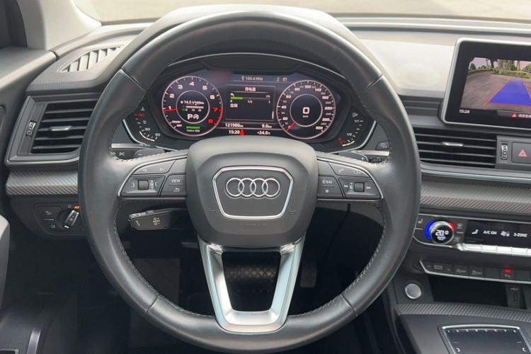 Used Audi Q5L 2018 45 TFSI Prestige Fashion Edition China V Emission Standard Steering Wheel