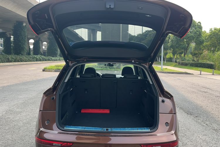 Used Audi Q5L 2018 45 TFSI Prestige Fashion Edition China V Emission Standard Trunk