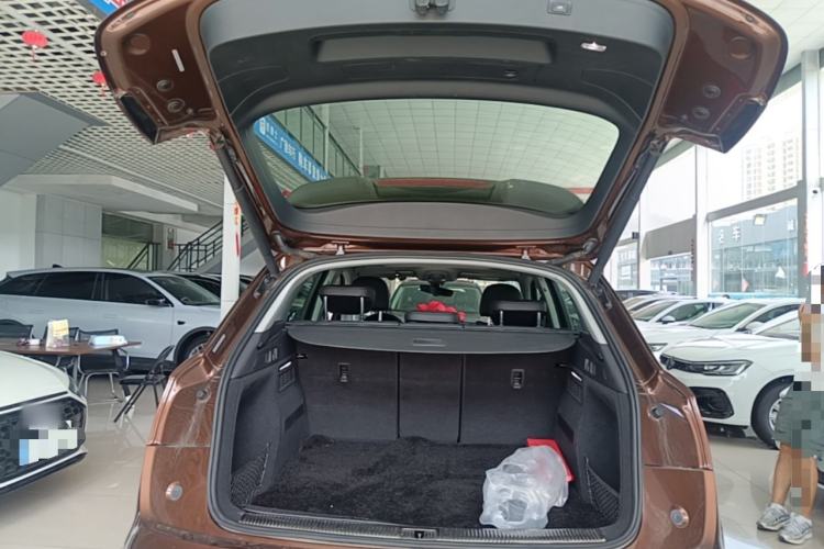 Used Audi Q5L 2018 45 TFSI Prestige Fashion Edition China V Emission Standard Trunk