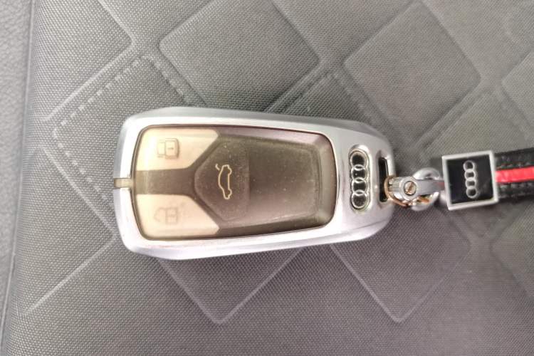 Used Audi Q5L 2018 45 TFSI Prestige Sport China V Vehicle Key