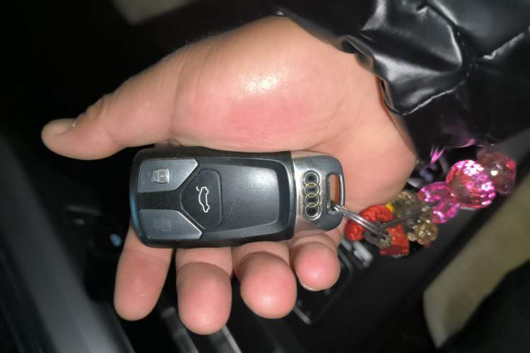 Used Audi Q5L 2018 40 TFSI Prestige Fashion Edition China V Vehicle Key