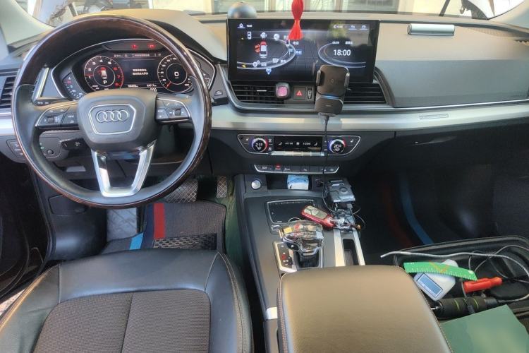 Used Audi Q5L 2018 40 TFSI Prestige Fashion Edition China V Center Console