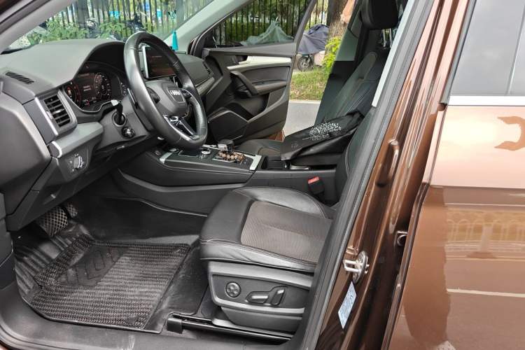 Used Audi Q5L 2018 40 TFSI Prestige Fashion Edition China V Left Front Seat