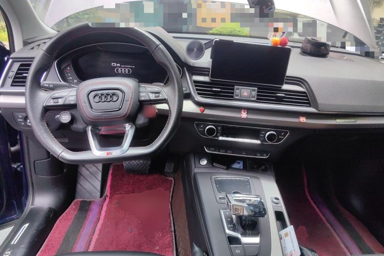 Used Audi Q5L 2018 45 TFSI Prestige Fashion Edition China V Emission Standard Center Console