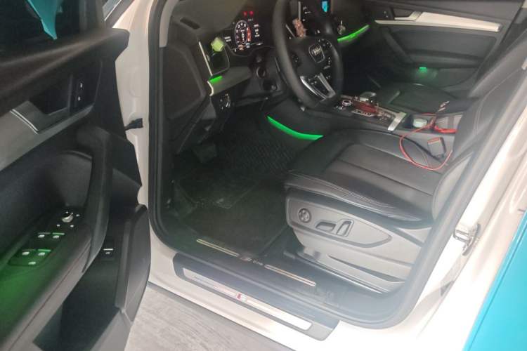Used Audi Q5L 2018 40 TFSI Prestige Fashion Edition China VI Driver Seat