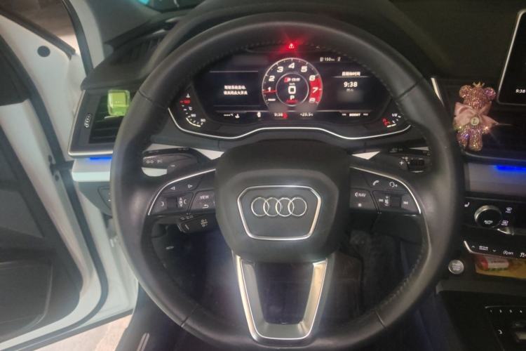Used Audi Q5L 2018 40 TFSI Prestige Fashion Edition China VI Steering Wheel