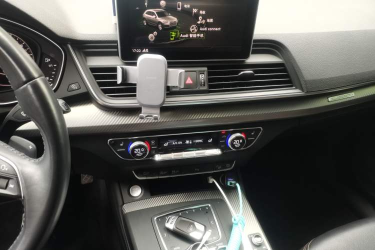 Used Audi Q5L 2018 45 TFSI Prestige Fashion Edition China VI Emission Standard Audio And AC Panel