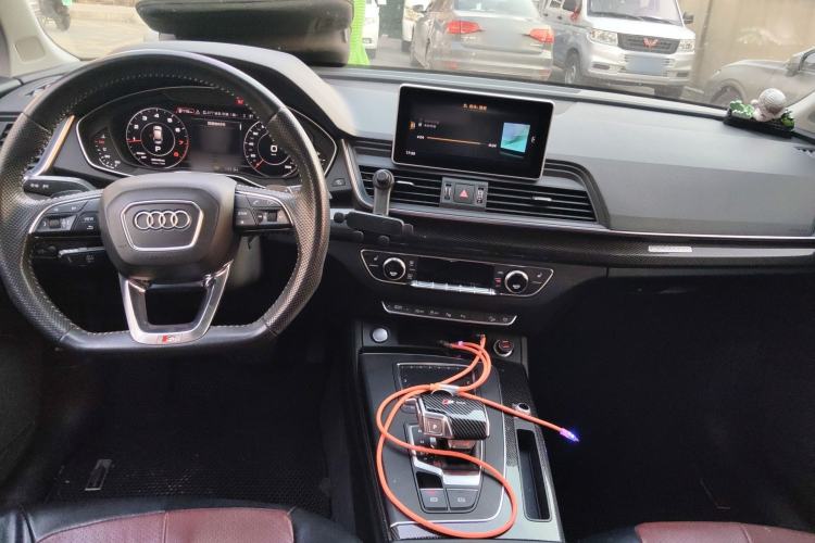 Used Audi Q5L 2018 45 TFSI Prestige Fashion Edition China VI Emission Standard Center Console