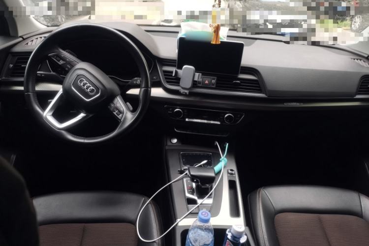 Used Audi Q5L 2018 45 TFSI Prestige Fashion Edition China VI Emission Standard Center Console