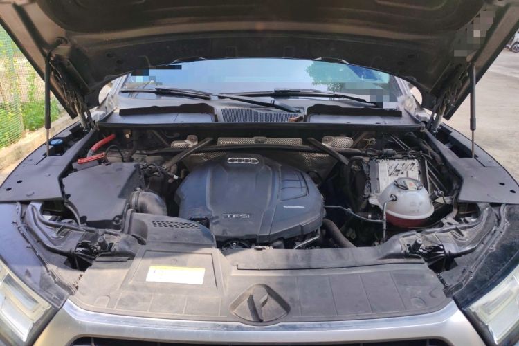 Used Audi Q5L 2018 45 TFSI Prestige Elegant Edition China VI Engine Bay