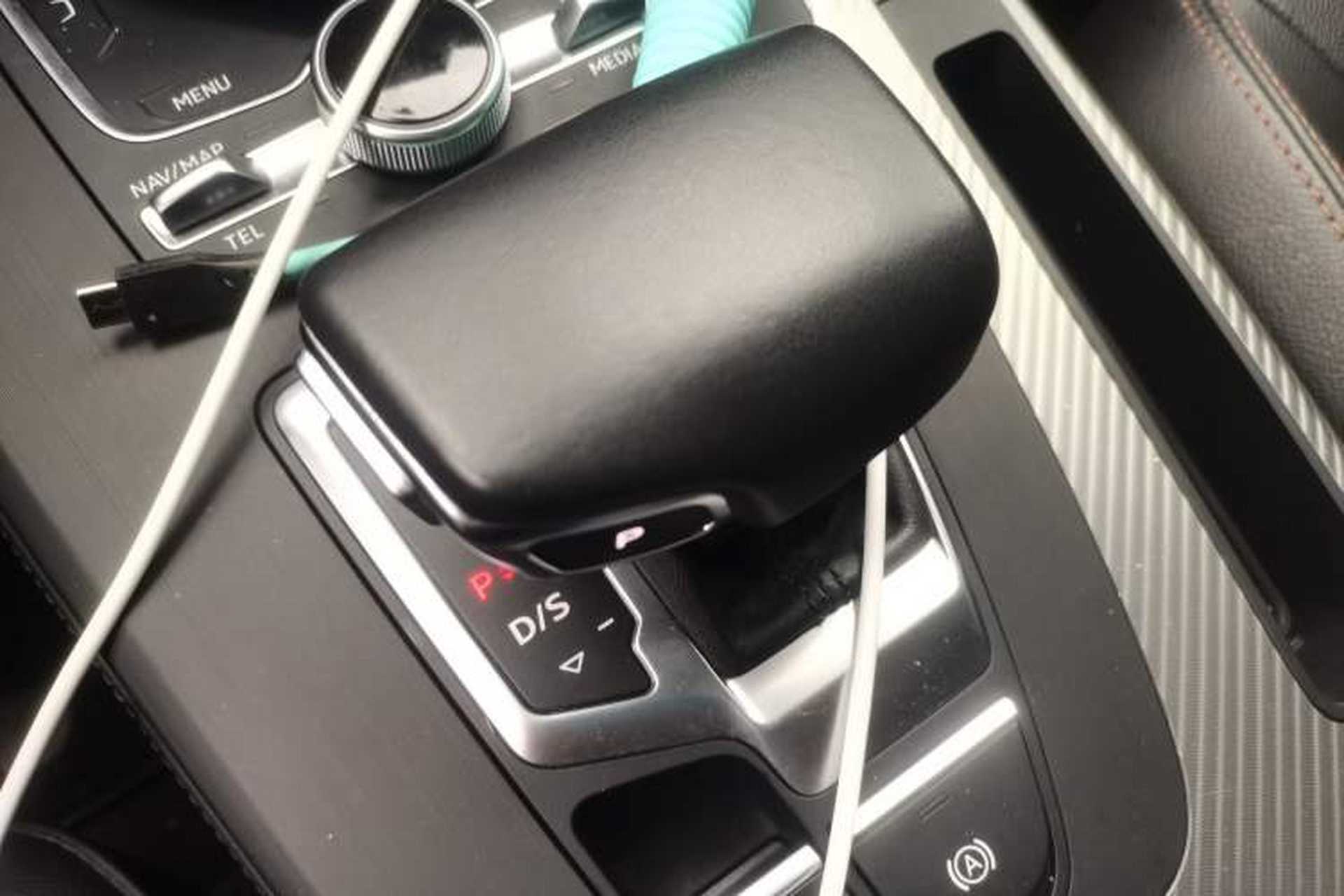 Used Audi Q5L 2018 45 TFSI Prestige Fashion Edition China VI Emission Standard Gear Lever