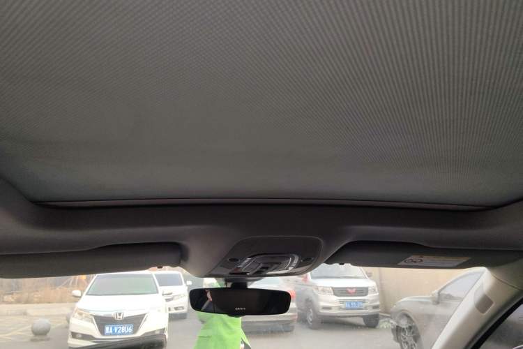Used Audi Q5L 2018 45 TFSI Prestige Fashion Edition China VI Emission Standard Headliner