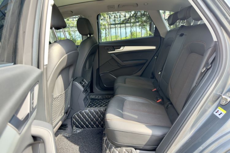 Used Audi Q5L 2018 40 TFSI Prestige Fashion Edition China VI Interior 3
