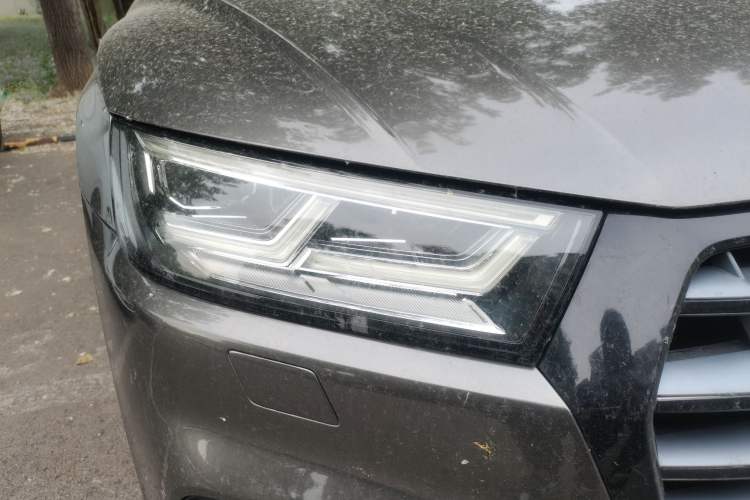 Used Audi Q5L 2018 45 TFSI Prestige Fashion Edition China VI Emission Standard Right Front Headlight