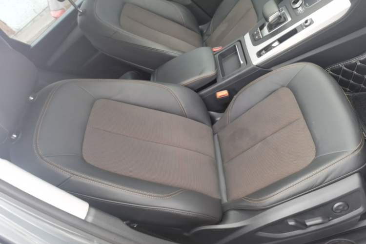 Used Audi Q5L 2018 40 TFSI Prestige Fashion Edition China VI Right Front Seat