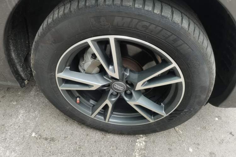 Used Audi Q5L 2018 45 TFSI Prestige Fashion Edition China VI Emission Standard Right Front Wheel Hub