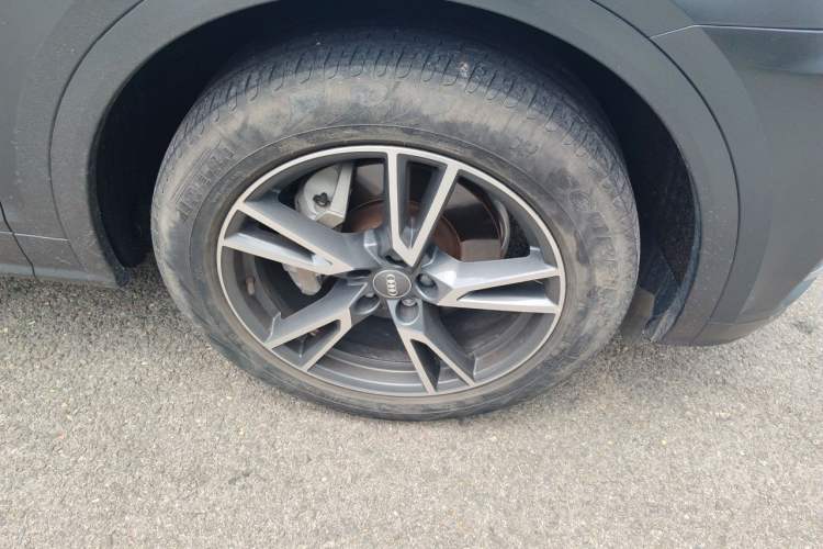 Used Audi Q5L 2018 45 TFSI Prestige Fashion Edition China V Emission Standard Right Front Wheel Hub