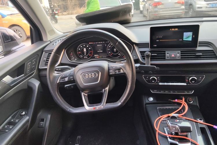 Used Audi Q5L 2018 45 TFSI Prestige Fashion Edition China VI Emission Standard Steering Wheel